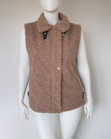 Decjuba sleeveless jacket